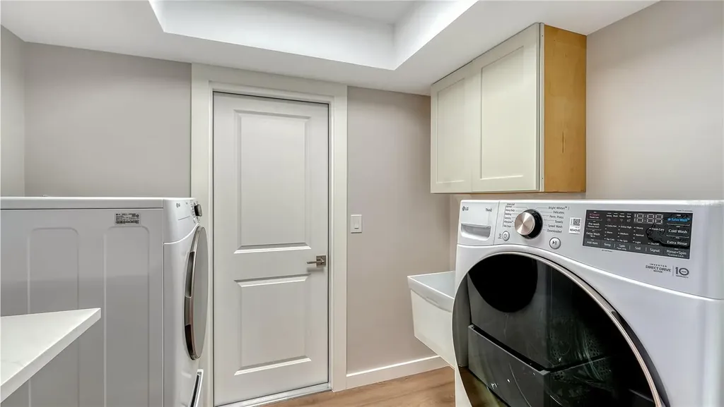 734 Birdsong Lane Sarasota FL 34242