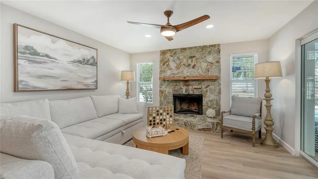734 Birdsong Lane Sarasota FL 34242