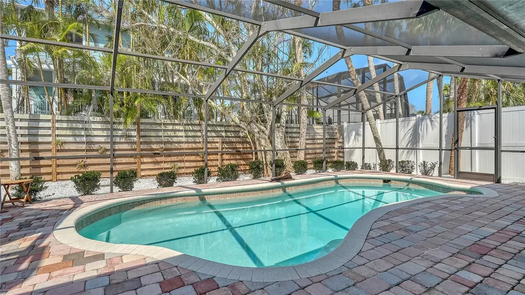 734 Birdsong Lane Sarasota FL 34242