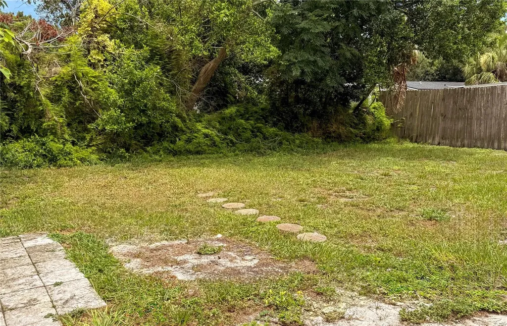 880 Emerald Drive Mount Dora FL 32757