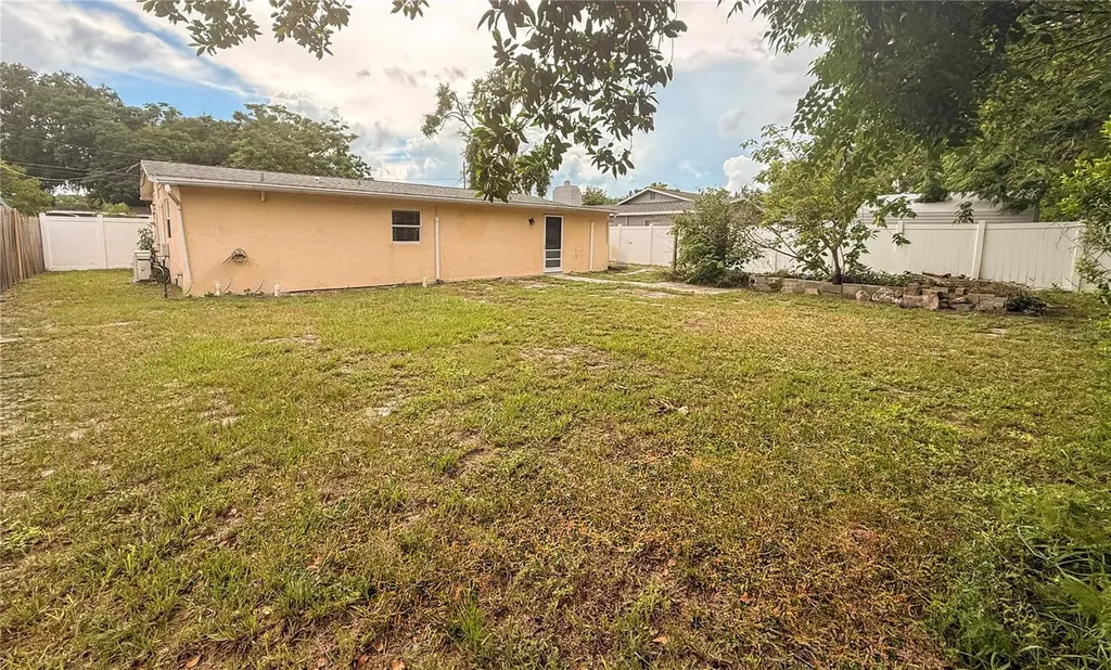 880 Emerald Drive Mount Dora FL 32757