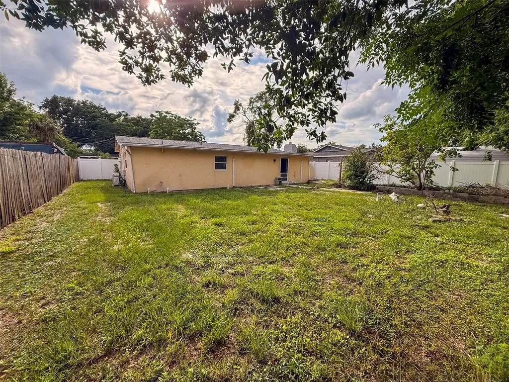 880 Emerald Drive Mount Dora FL 32757