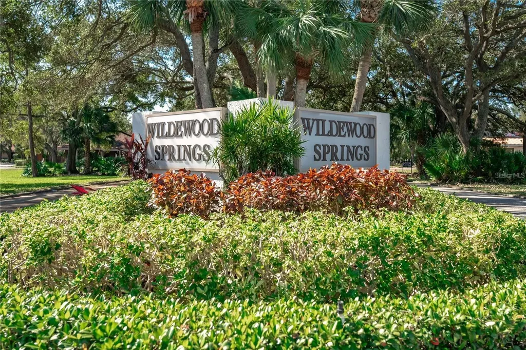 647 Woodlawn Drive Bradenton FL 34210