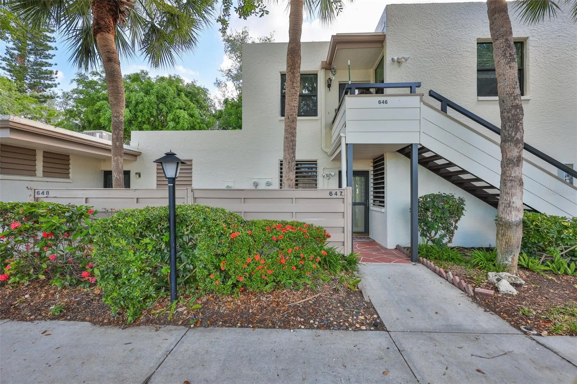 647 Woodlawn Drive Bradenton FL 34210