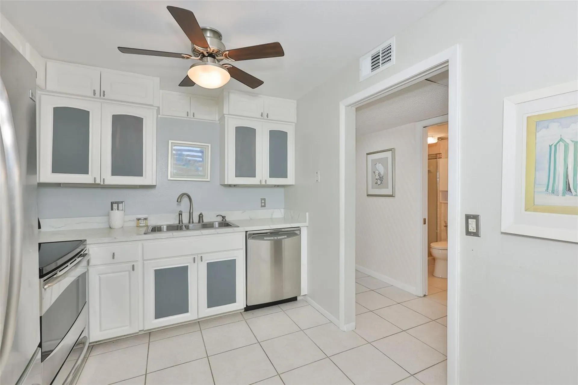 647 Woodlawn Drive Bradenton FL 34210