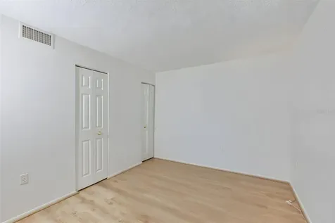 647 Woodlawn Drive Bradenton FL 34210