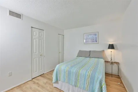 647 Woodlawn Drive Bradenton FL 34210