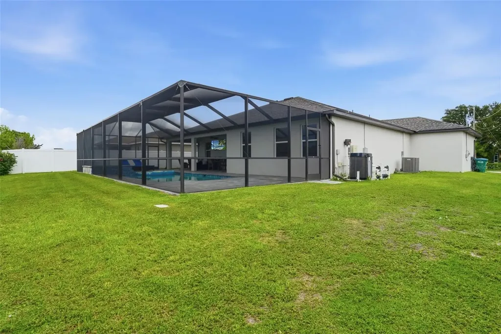 2704 SW 15th Avenue Cape Coral FL 33914