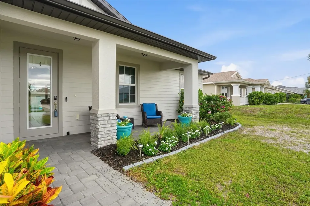 2704 SW 15th Avenue Cape Coral FL 33914