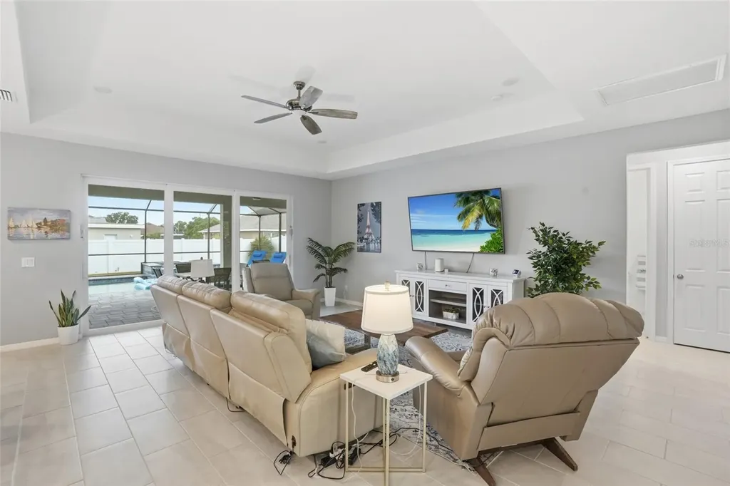 2704 SW 15th Avenue Cape Coral FL 33914