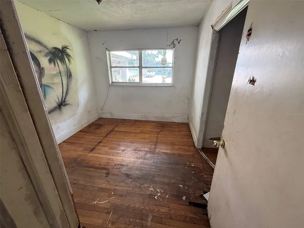 2522 Lake Ellen Lane Tampa FL 33618