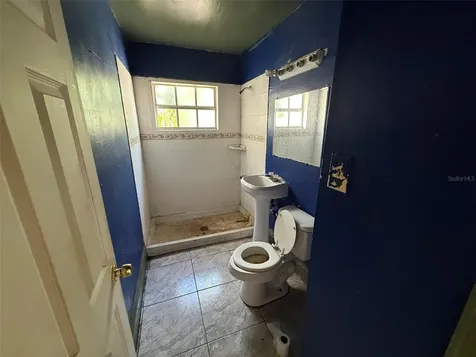 2522 Lake Ellen Lane Tampa FL 33618