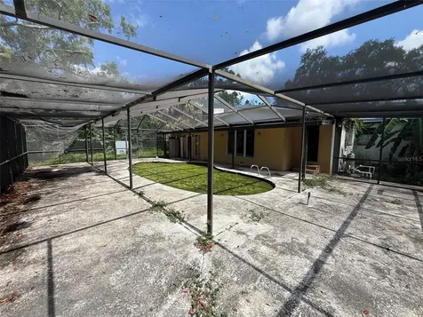 2522 Lake Ellen Lane Tampa FL 33618