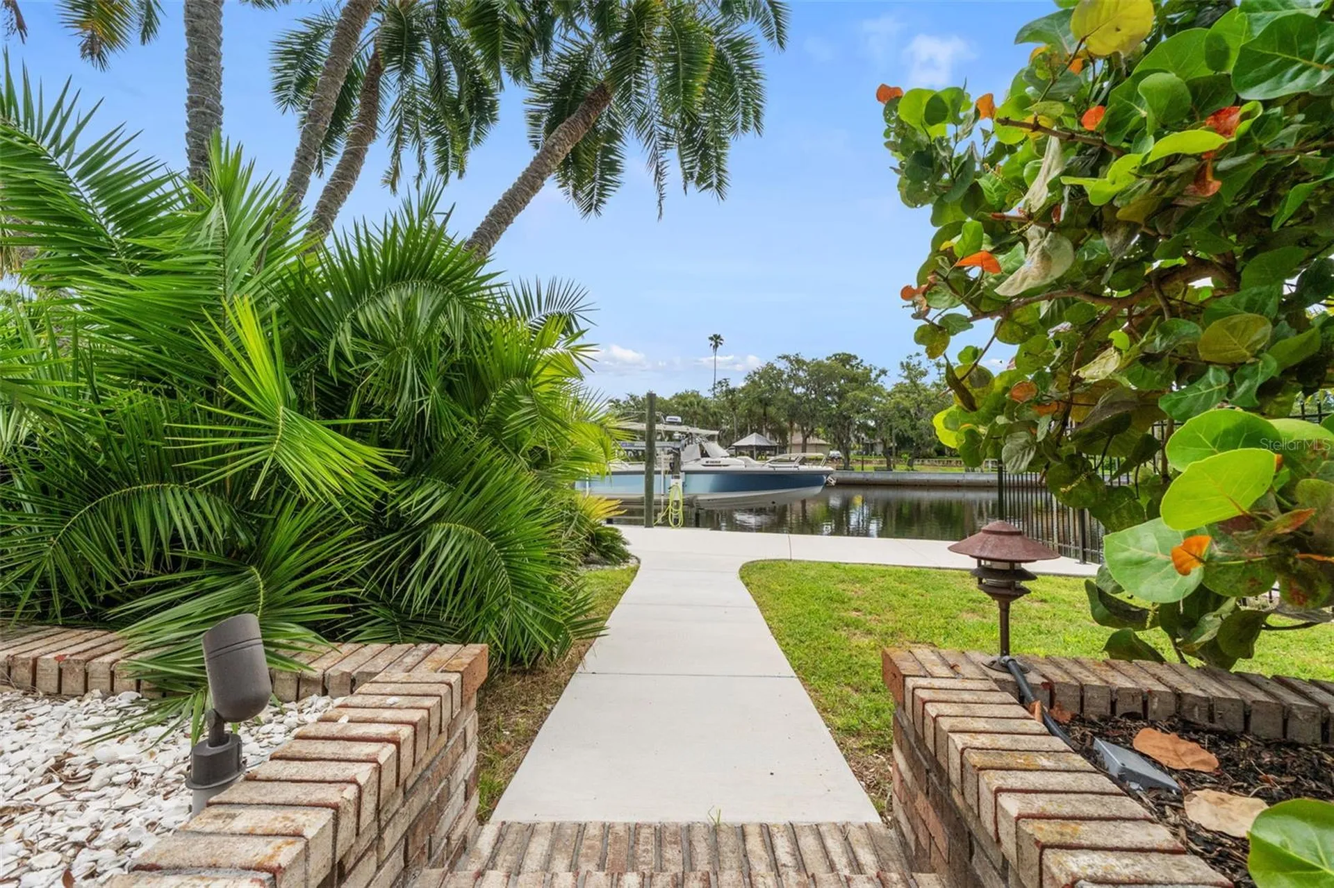 6936 River Road New Port Richey FL 34652