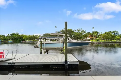 6936 River Road New Port Richey FL 34652