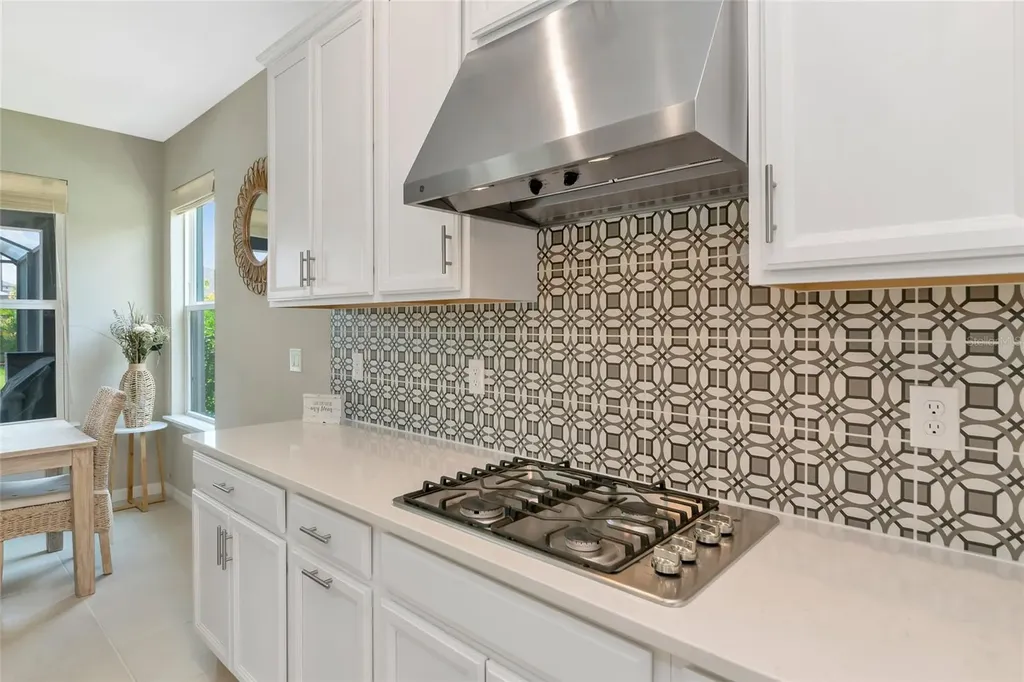9069 Luna Lane Sarasota FL 34241
