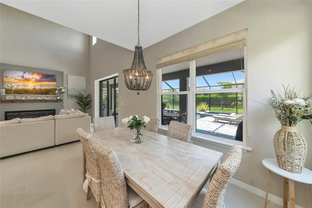 9069 Luna Lane Sarasota FL 34241