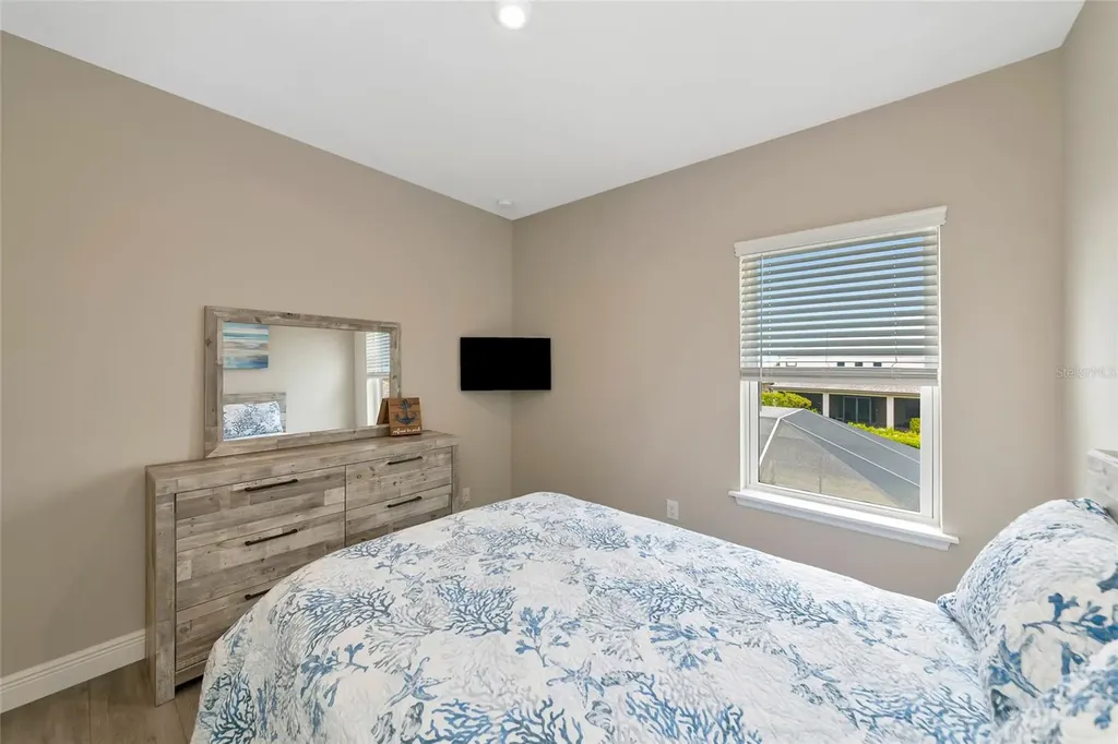 9069 Luna Lane Sarasota FL 34241