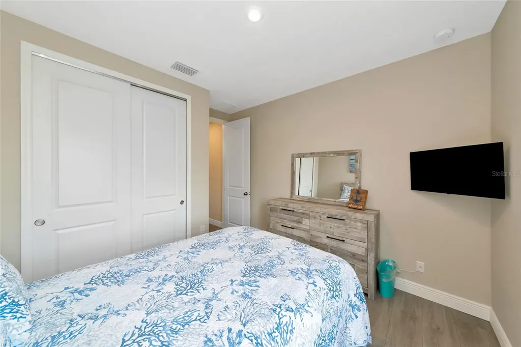 9069 Luna Lane Sarasota FL 34241