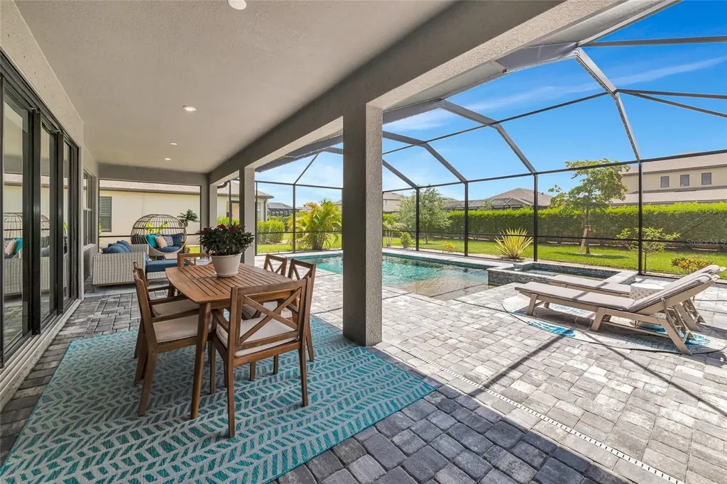 9069 Luna Lane Sarasota FL 34241