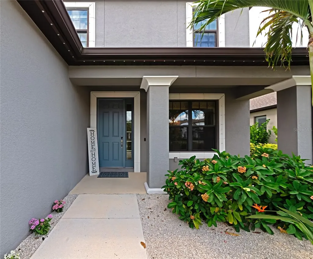 9069 Luna Lane Sarasota FL 34241