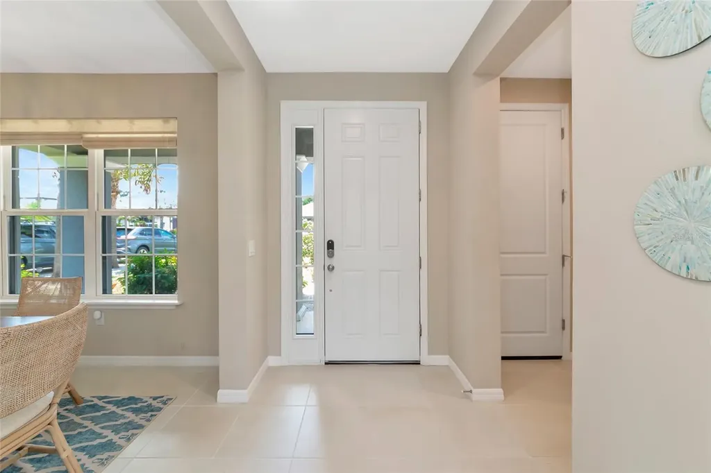 9069 Luna Lane Sarasota FL 34241