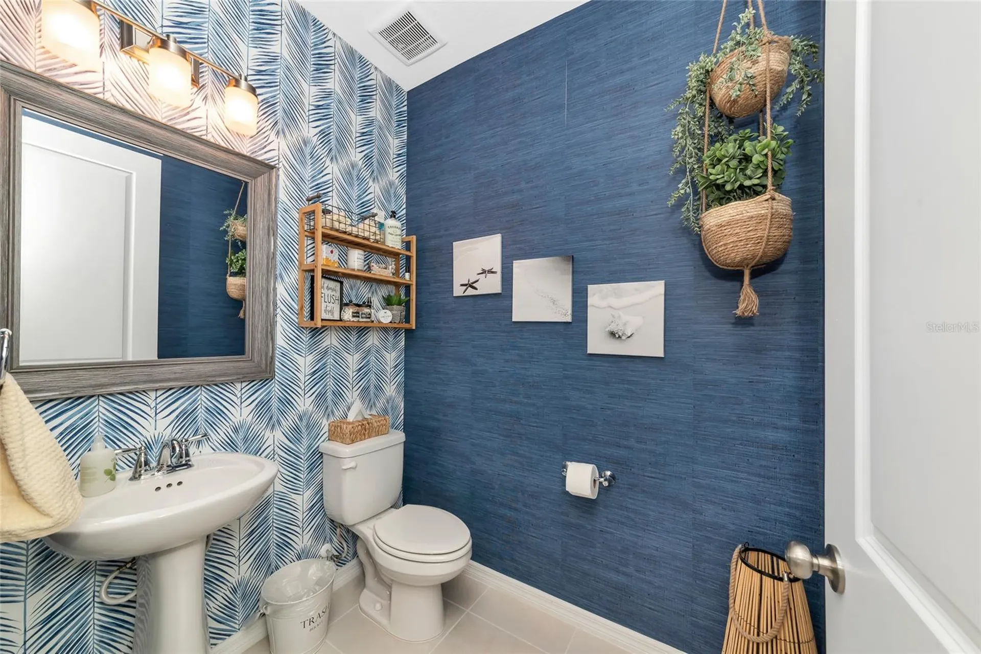9069 Luna Lane Sarasota FL 34241