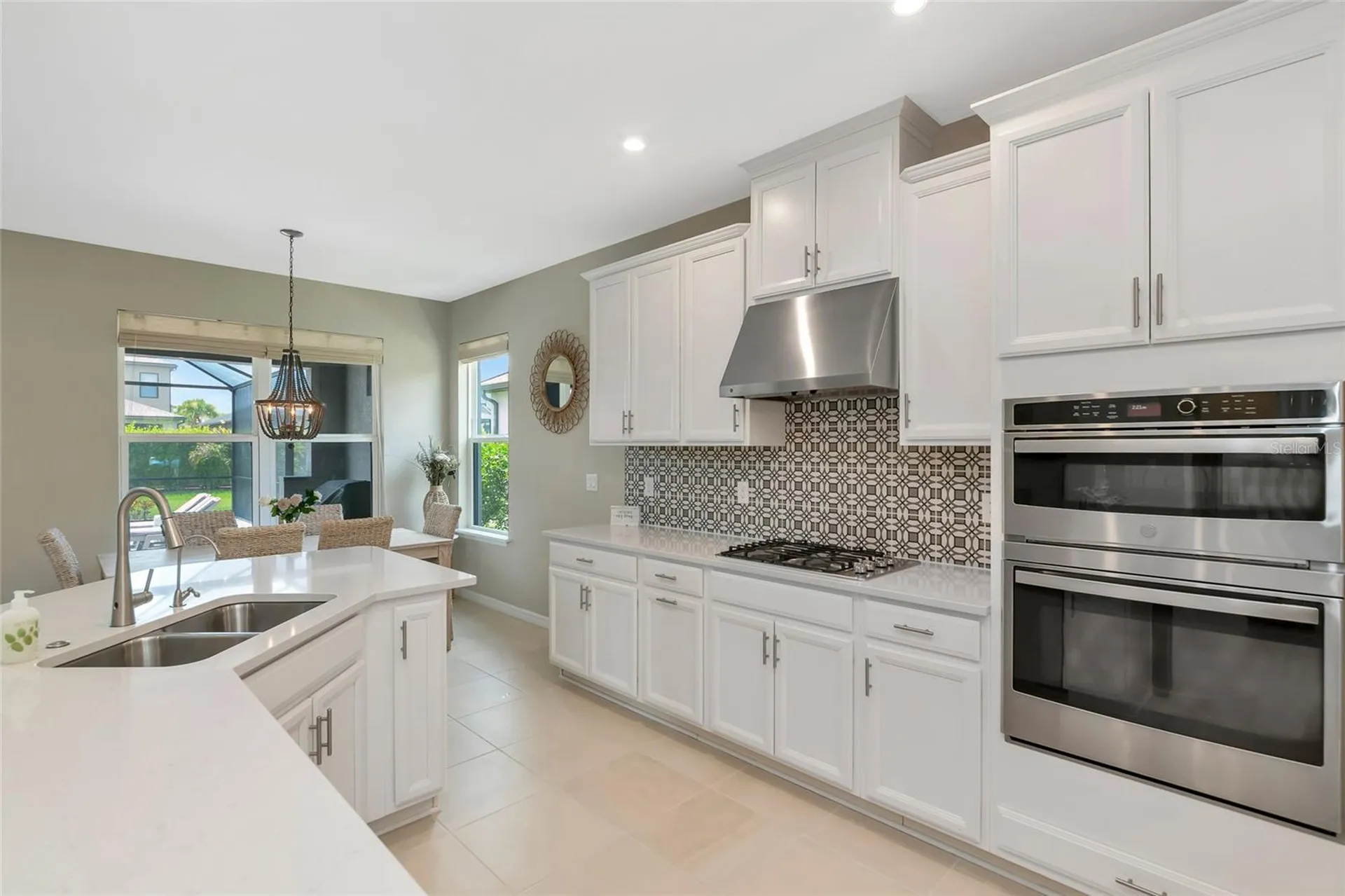 9069 Luna Lane Sarasota FL 34241
