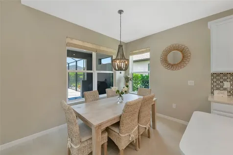 9069 Luna Lane Sarasota FL 34241