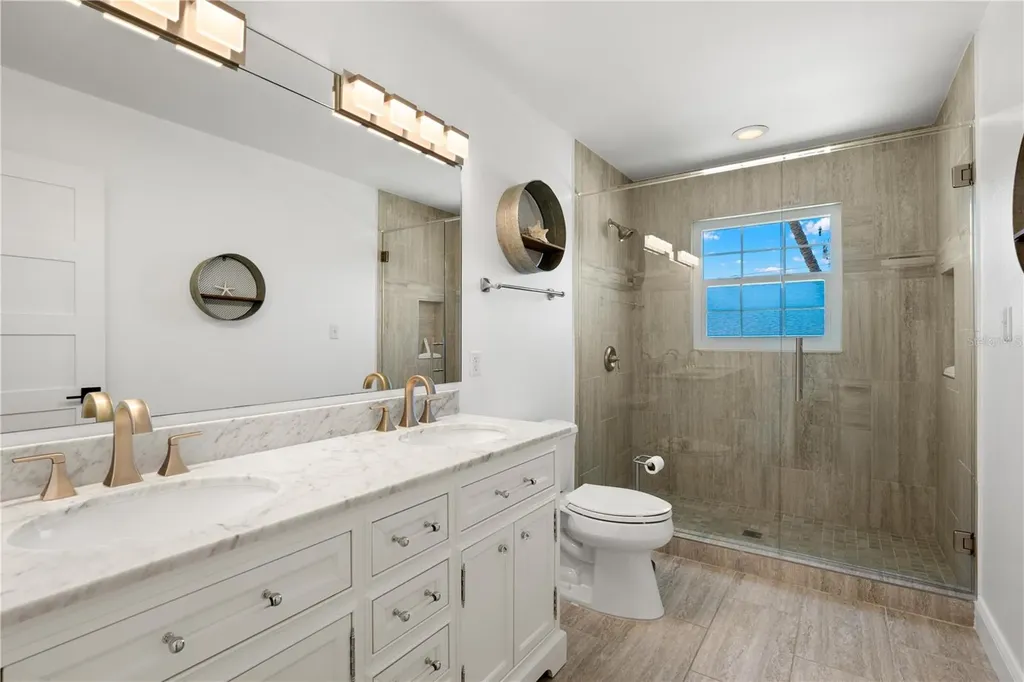 819 Bay Esplanade Clearwater Beach FL 33767