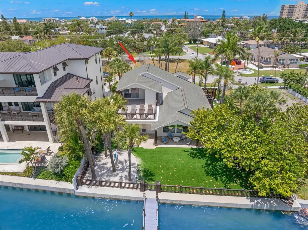 819 Bay Esplanade Clearwater Beach FL 33767