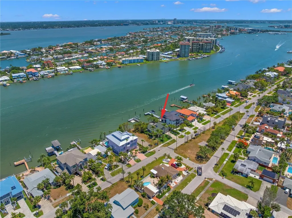 819 Bay Esplanade Clearwater Beach FL 33767