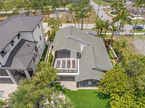 819 Bay Esplanade Clearwater Beach FL 33767