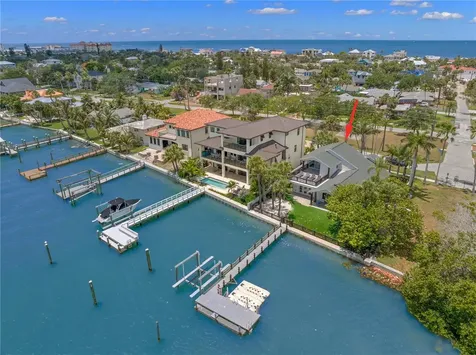 819 Bay Esplanade Clearwater Beach FL 33767