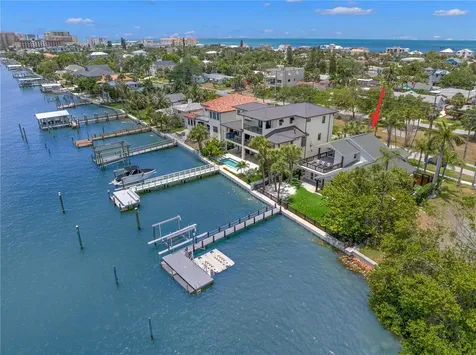 819 Bay Esplanade Clearwater Beach FL 33767