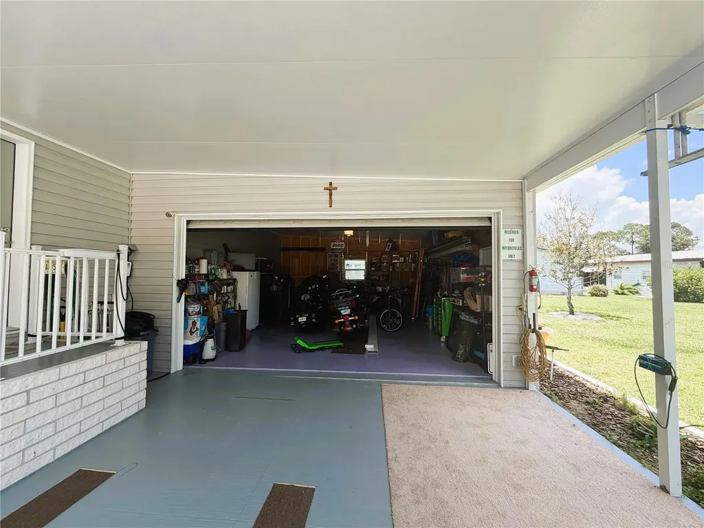 165 Sago Palm Drive Leesburg FL 34748