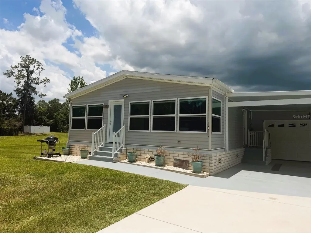 165 Sago Palm Drive Leesburg FL 34748