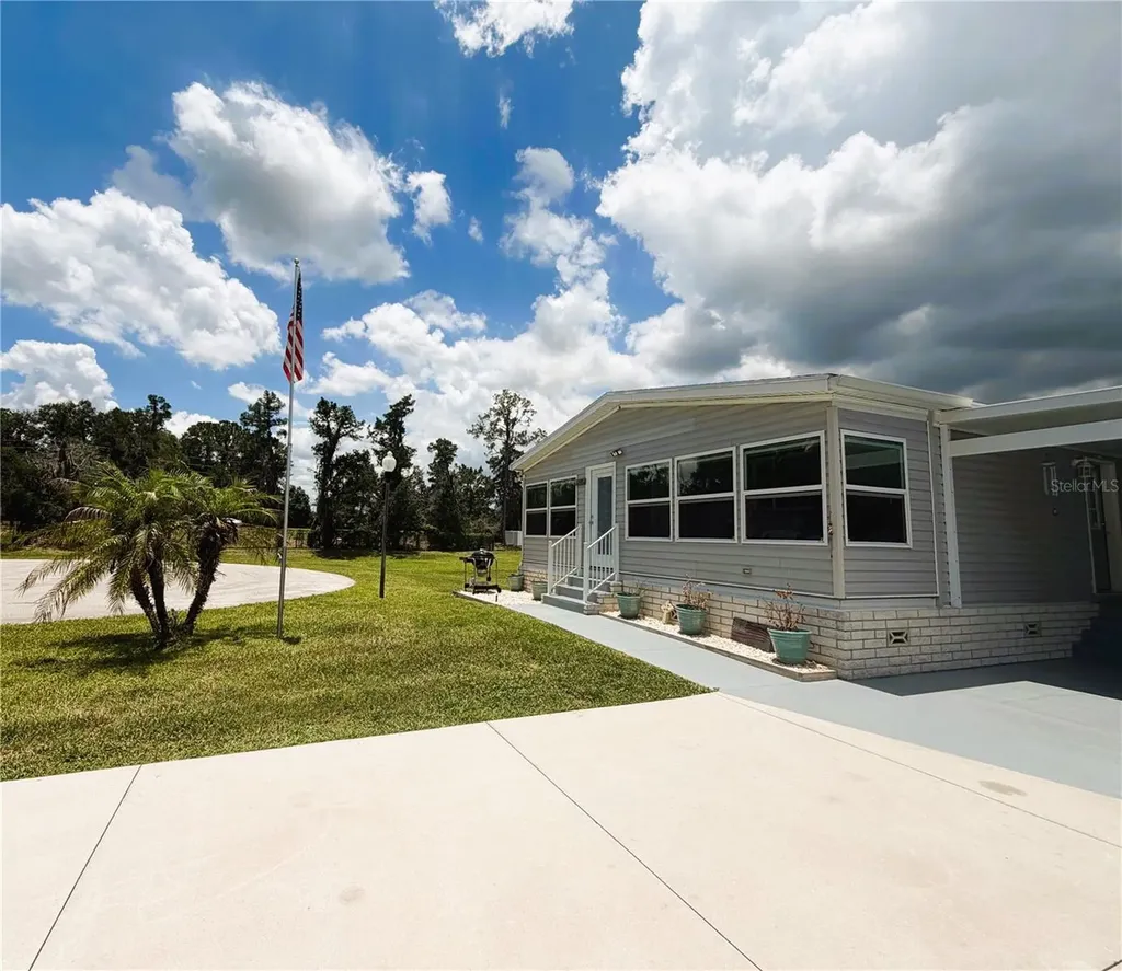 165 Sago Palm Drive Leesburg FL 34748