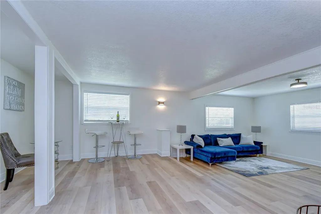 2101 W Hamilton Avenue Tampa FL 33604