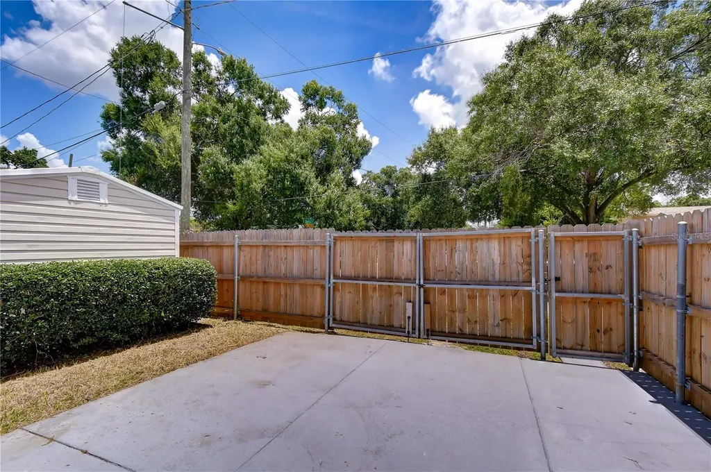 2101 W Hamilton Avenue Tampa FL 33604