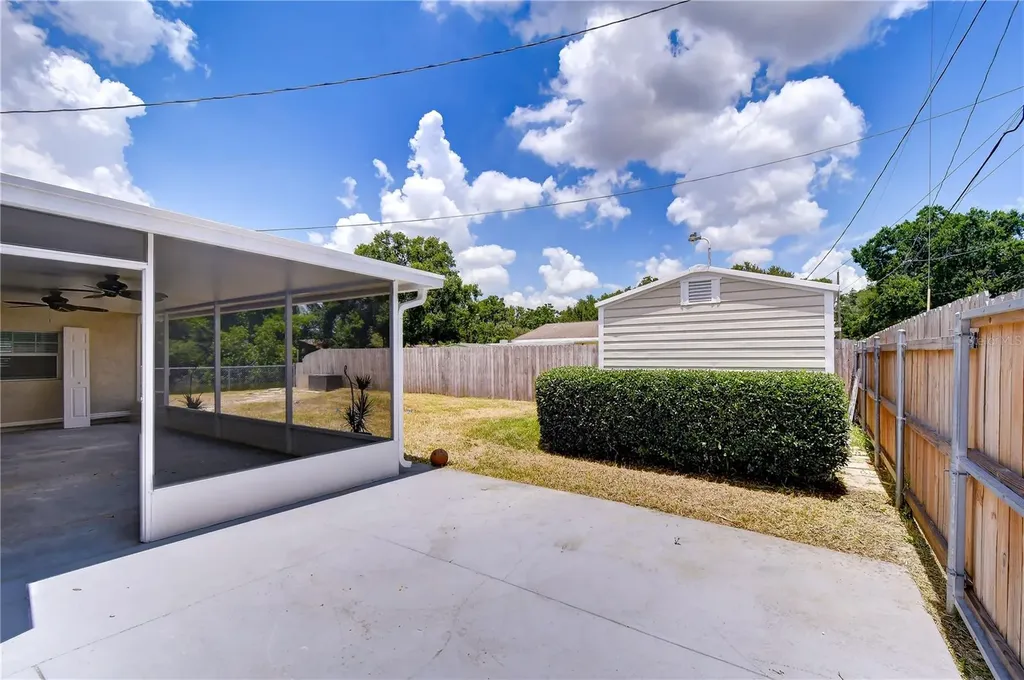 2101 W Hamilton Avenue Tampa FL 33604