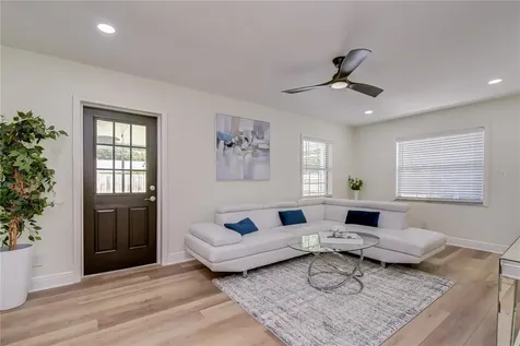 2101 W Hamilton Avenue Tampa FL 33604