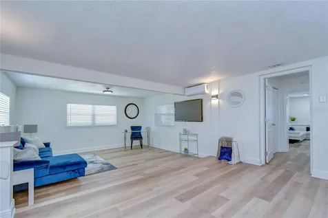 2101 W Hamilton Avenue Tampa FL 33604