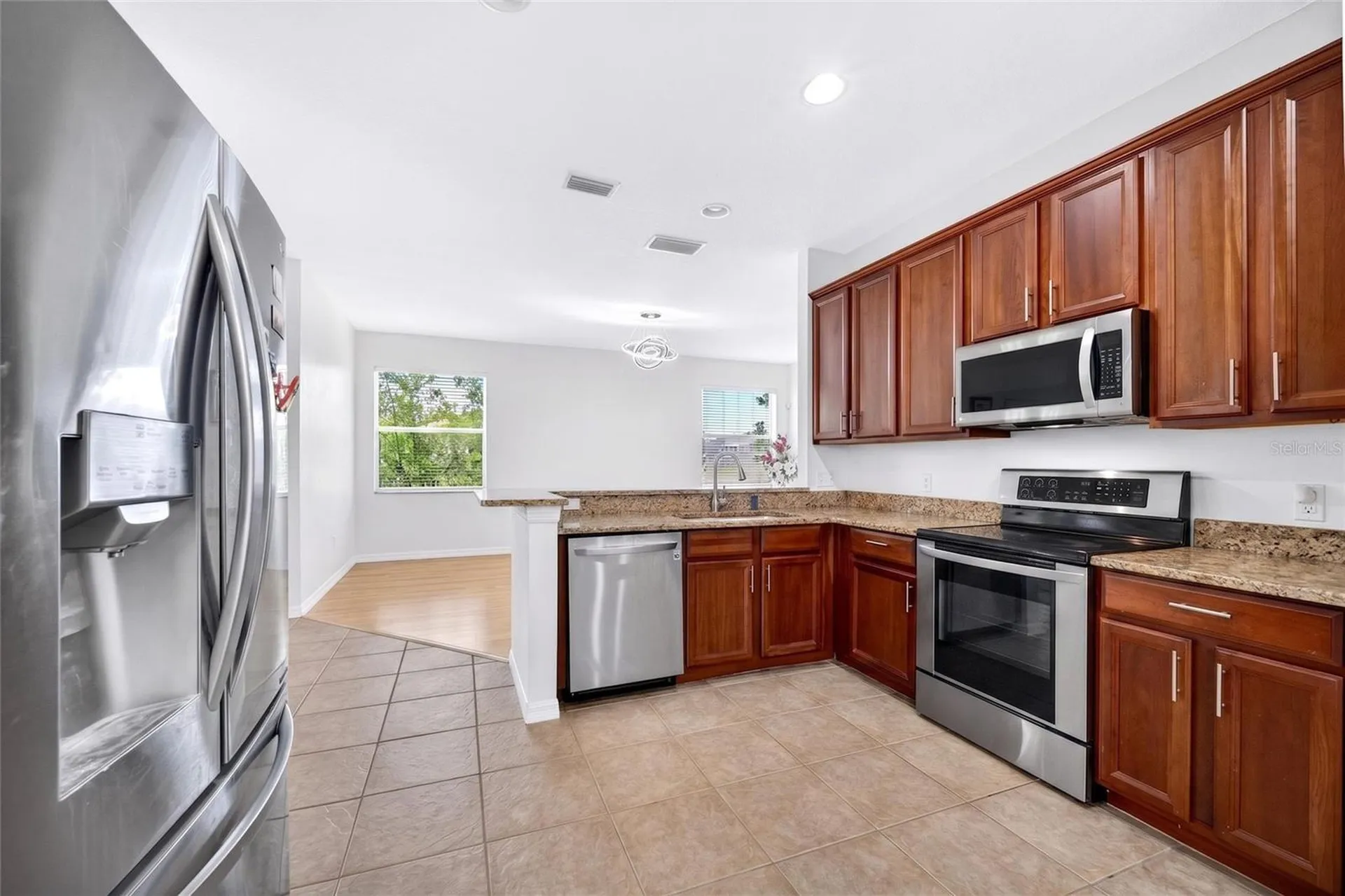8919 N River Road Tampa FL 33635