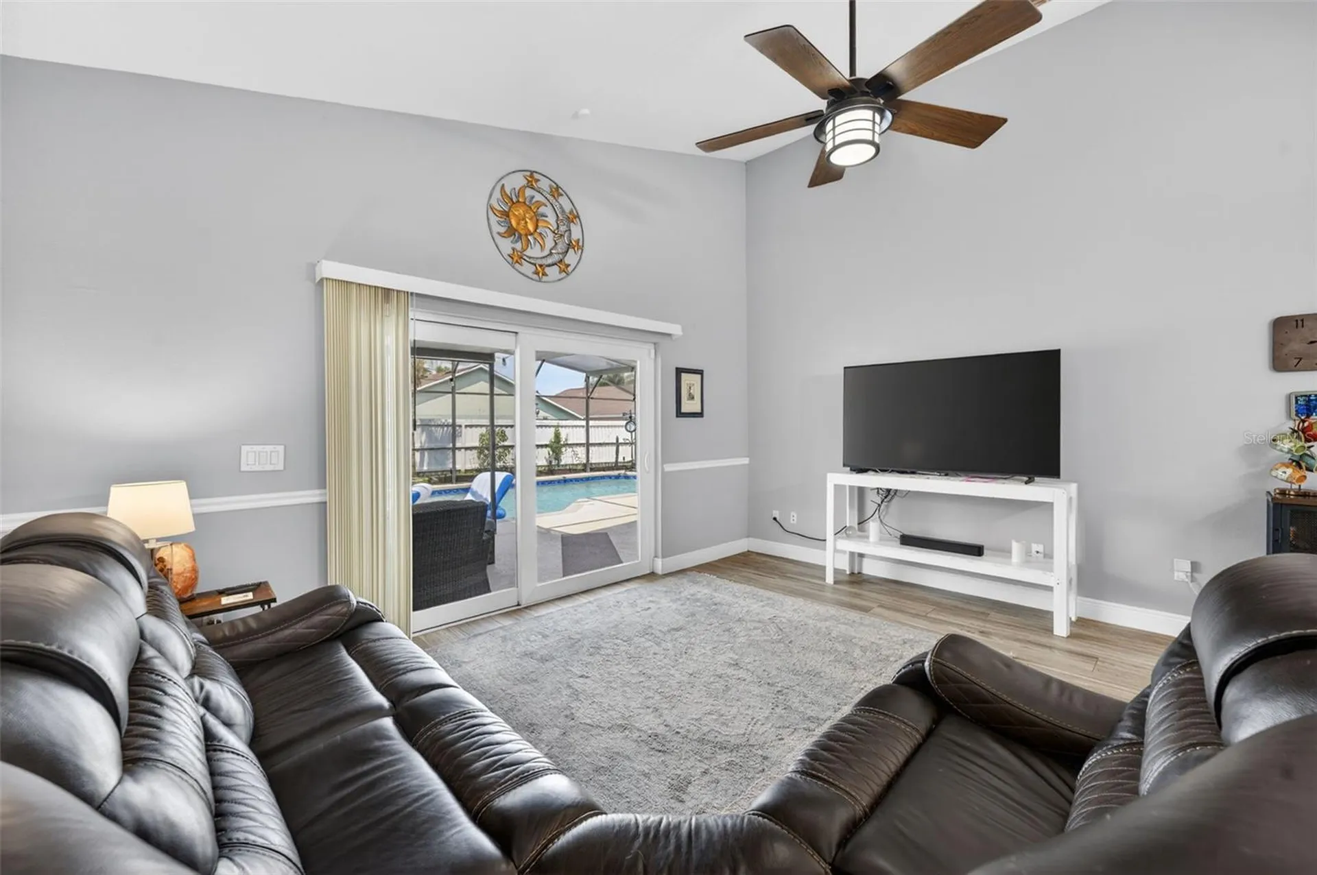 571 Augustine Court Oviedo FL 32765