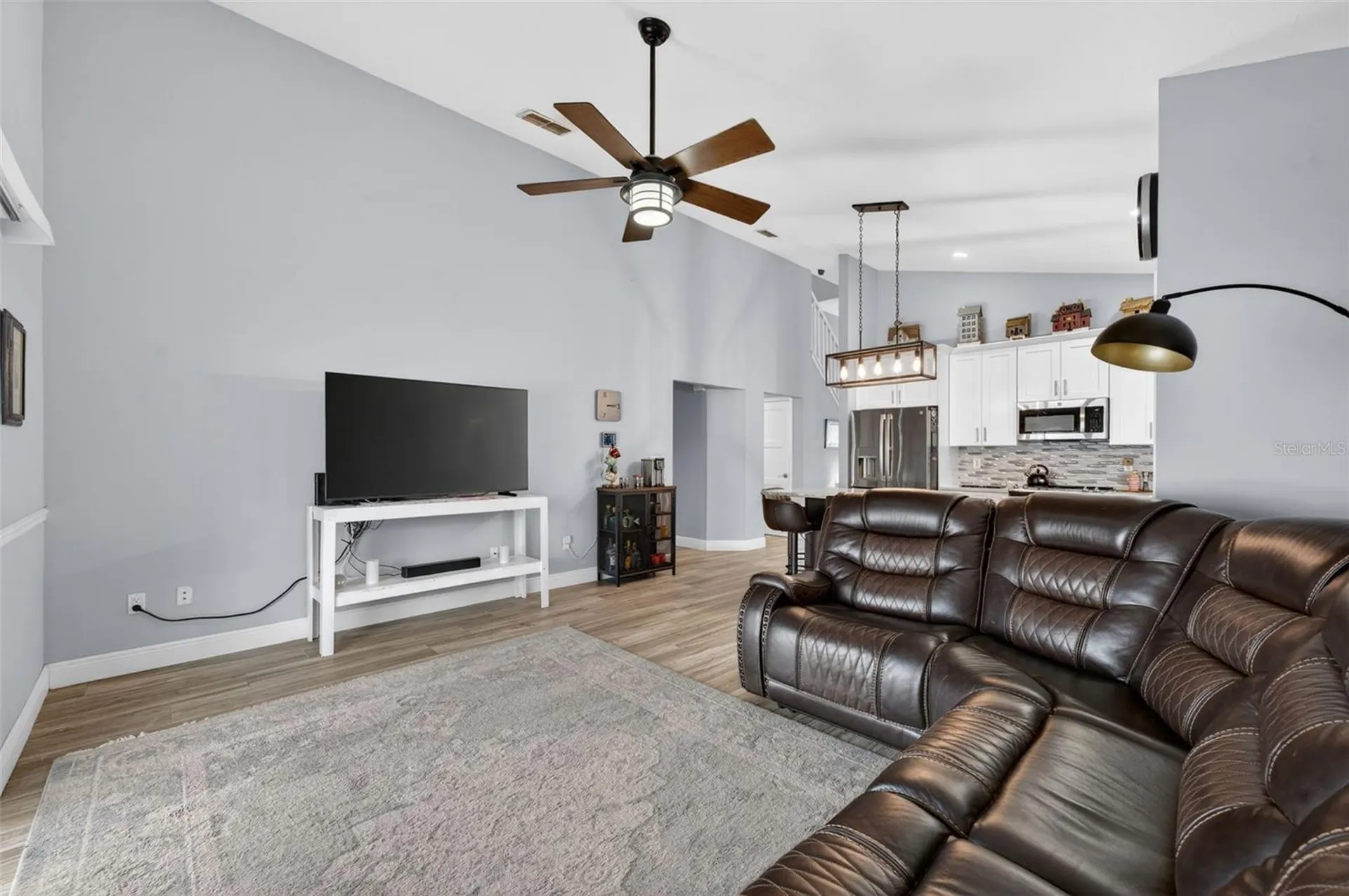 571 Augustine Court Oviedo FL 32765