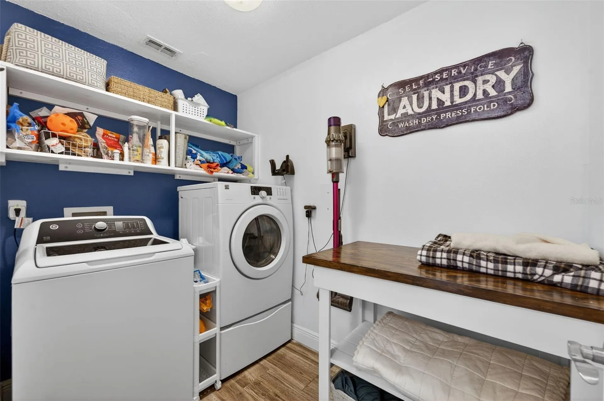 571 Augustine Court Oviedo FL 32765