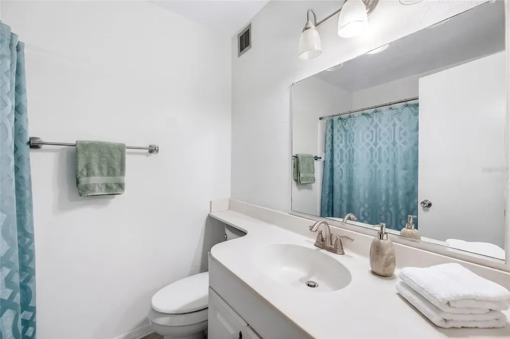827 Oakmont Avenue Sun City Center FL 33573
