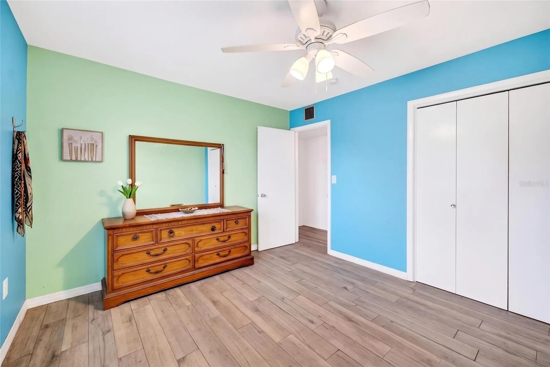 827 Oakmont Avenue Sun City Center FL 33573