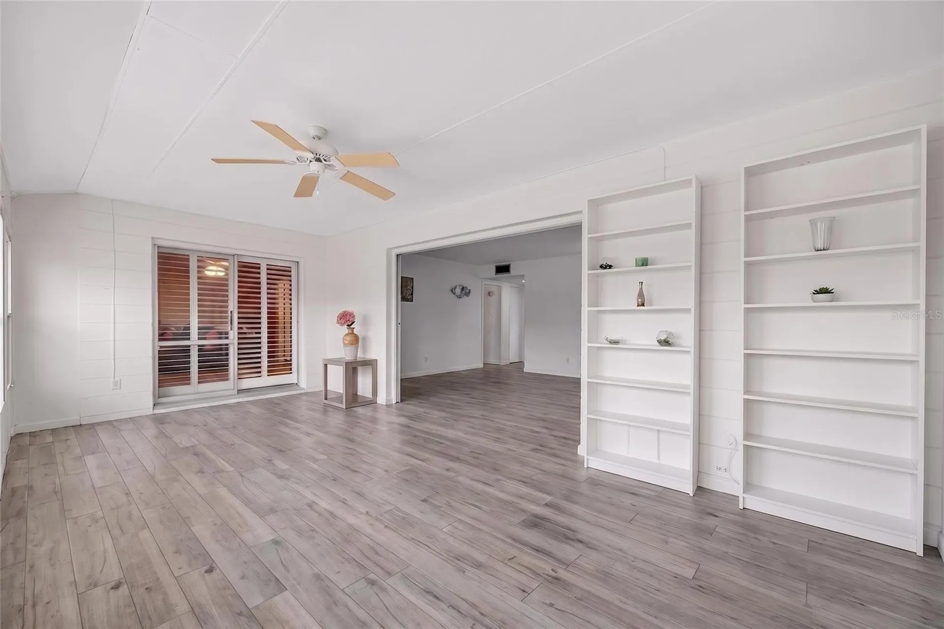 827 Oakmont Avenue Sun City Center FL 33573